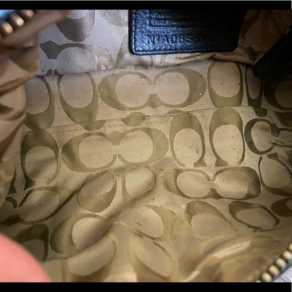 Black leather Coach purse - Picture 3 of 4